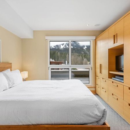 Appartamento Le Chamois By Whistler Premier Esterno foto