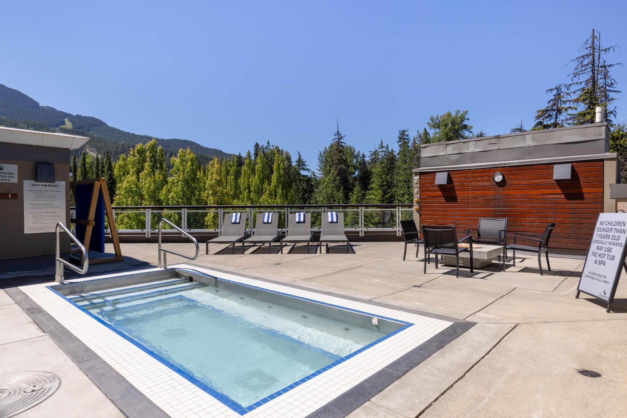 Appartamento Le Chamois By Whistler Premier Esterno foto