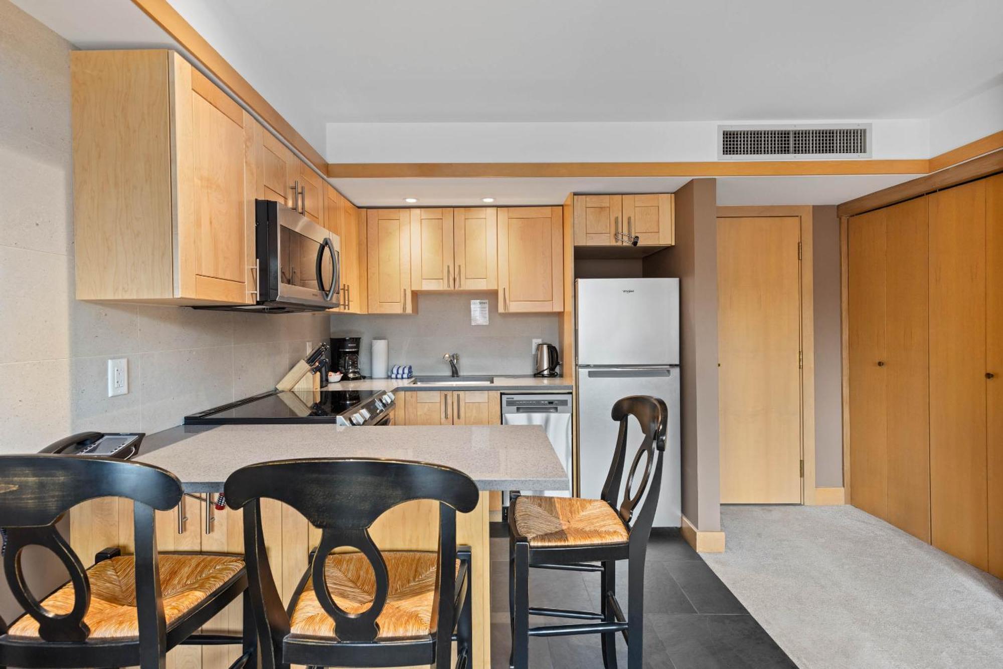Appartamento Le Chamois By Whistler Premier Esterno foto